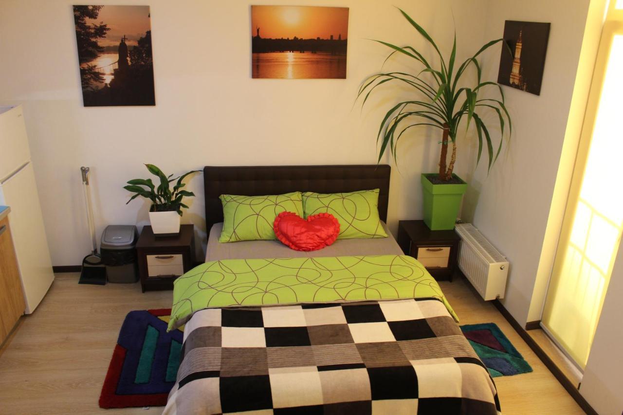Comfortable Studio Apartments In A Secure Residential Complex Comfort Town Кт-02 Kiev Exteriör bild
